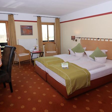 Hotel Gut Schmelmerhof Санкт Енглмар Екстериор снимка